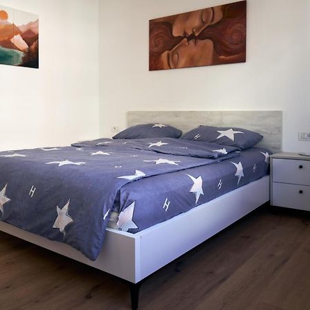 Central Beach Apartment Саранде Екстериор снимка