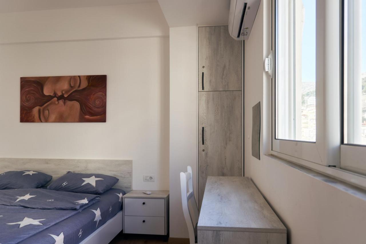 Central Beach Apartment Саранде Екстериор снимка